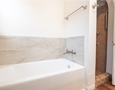 8930 S Hobart Blvd - Photo Thumbnail 12