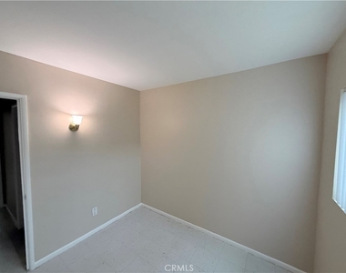 936 W Foothill Boulevard - Photo Thumbnail 5