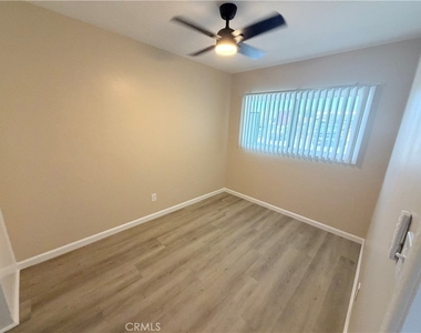936 W Foothill Boulevard - Photo Thumbnail 1