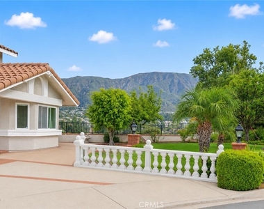 2610 Partridge Place - Photo Thumbnail 2
