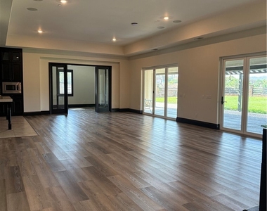 16277 Amberleaf Court - Photo Thumbnail 6