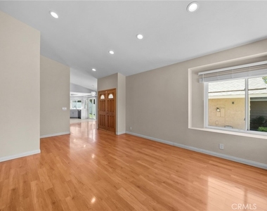 14071 Fenton Lane - Photo Thumbnail 13