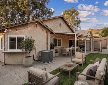 14071 Fenton Lane - Photo Thumbnail 2