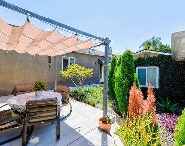 1018 La Presa Drive - Photo Thumbnail 29