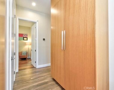 1018 La Presa Drive - Photo Thumbnail 9