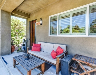 1018 La Presa Drive - Photo Thumbnail 26