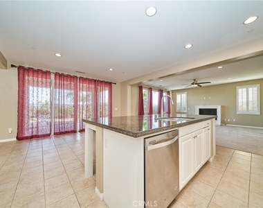 1324 N Macneil Drive - Photo Thumbnail 3