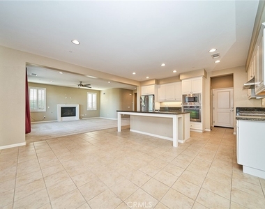 1324 N Macneil Drive - Photo Thumbnail 6