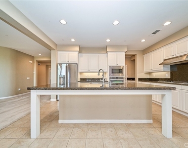 1324 N Macneil Drive - Photo Thumbnail 7