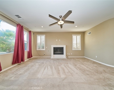 1324 N Macneil Drive - Photo Thumbnail 2