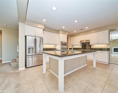 1324 N Macneil Drive - Photo Thumbnail 8