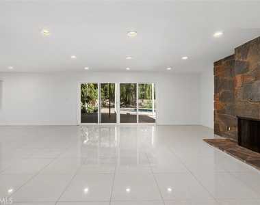 3715 Don Benito Court - Photo Thumbnail 8