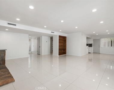 3715 Don Benito Court - Photo Thumbnail 13