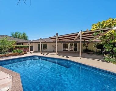 3715 Don Benito Court - Photo Thumbnail 32
