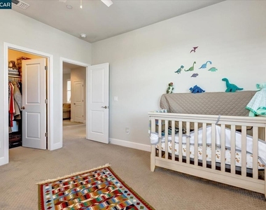 582 Mandevilla Dr - Photo Thumbnail 29