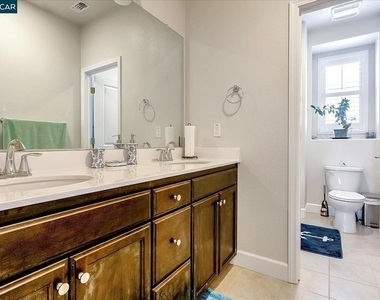 582 Mandevilla Dr - Photo Thumbnail 31