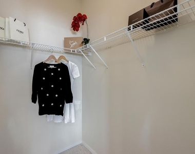 200 Caldecott Ln - Photo Thumbnail 28