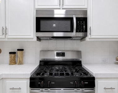 200 Caldecott Ln - Photo Thumbnail 5