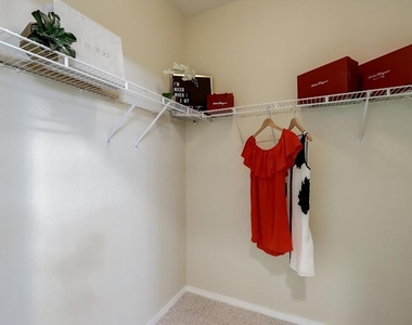 200 Caldecott Ln - Photo Thumbnail 22