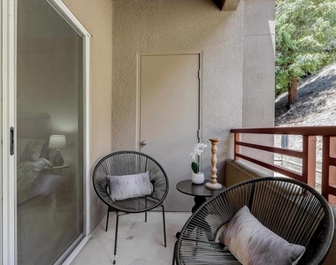 200 Caldecott Ln - Photo Thumbnail 21