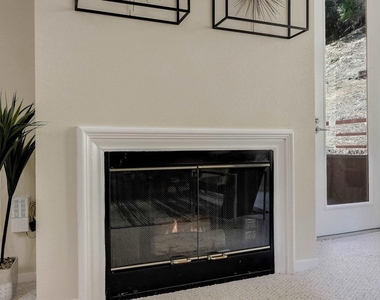 200 Caldecott Ln - Photo Thumbnail 12
