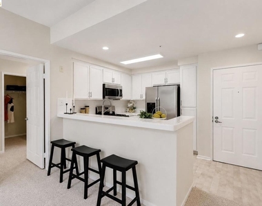 200 Caldecott Ln - Photo Thumbnail 8
