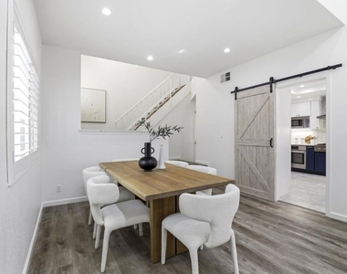 4773 Ridgewood Dr - Photo Thumbnail 10
