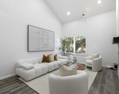 4773 Ridgewood Dr - Photo Thumbnail 5