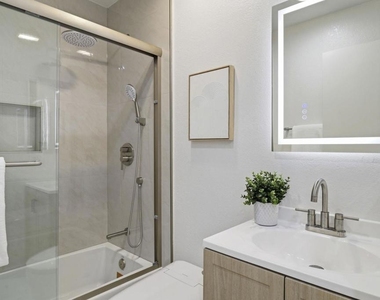 4773 Ridgewood Dr - Photo Thumbnail 32