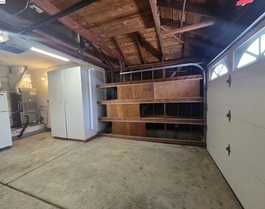 11732 Bloomington Way - Photo Thumbnail 46