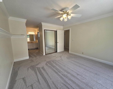 11732 Bloomington Way - Photo Thumbnail 37