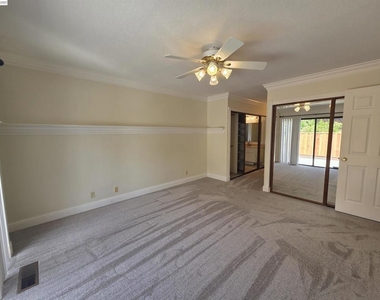 11732 Bloomington Way - Photo Thumbnail 36