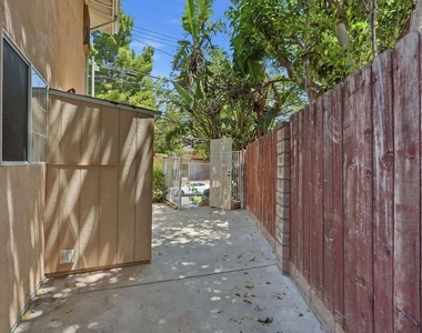 12311 Bradford Place - Photo Thumbnail 4