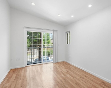 12311 Bradford Place - Photo Thumbnail 14
