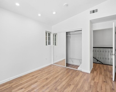 12311 Bradford Place - Photo Thumbnail 15