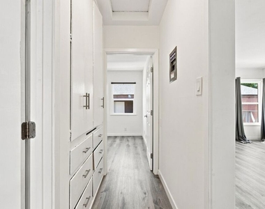 11485 Cumpston Street - Photo Thumbnail 16