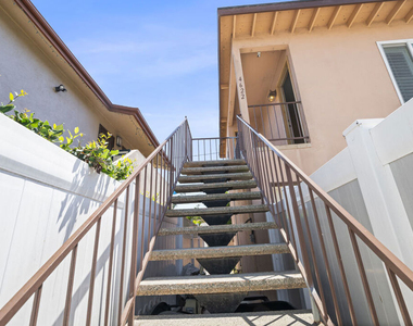4622 W 149th Street - Photo Thumbnail 1