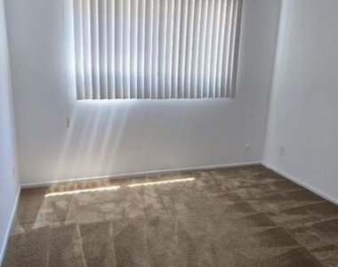 848 S Holt Street - Photo Thumbnail 10
