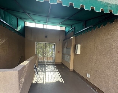 5620 Yolanda Avenue - Photo Thumbnail 1