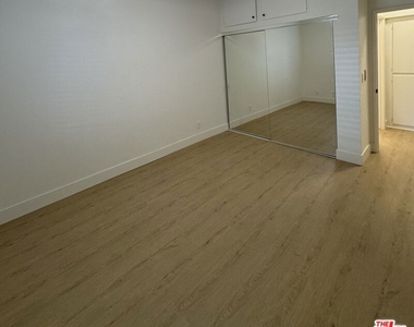 5620 Yolanda Avenue - Photo Thumbnail 20