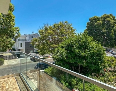 849 N Alta Vista Boulevard - Photo Thumbnail 26