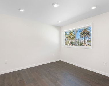 849 N Alta Vista Boulevard - Photo Thumbnail 15