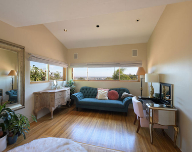 6855 Los Altos Place - Photo Thumbnail 20