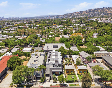 1159 N Formosa Avenue - Photo Thumbnail 15