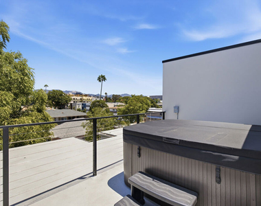 1159 N Formosa Avenue - Photo Thumbnail 11