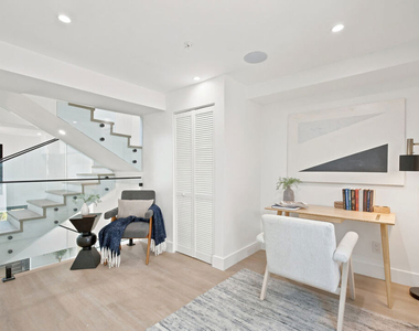1159 N Formosa Avenue - Photo Thumbnail 6
