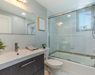 1645 Malcolm Avenue - Photo Thumbnail 20
