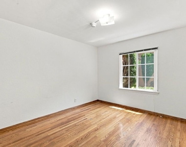 3559 Sawtelle Boulevard - Photo Thumbnail 6