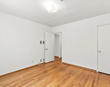 3559 Sawtelle Boulevard - Photo Thumbnail 7