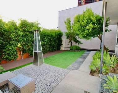 4336 Laurel Canyon Blvd - Photo Thumbnail 26